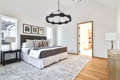 Tiny photo for 527 Kensington Court, Hinsdale, IL 60521 (MLS # 12547997)