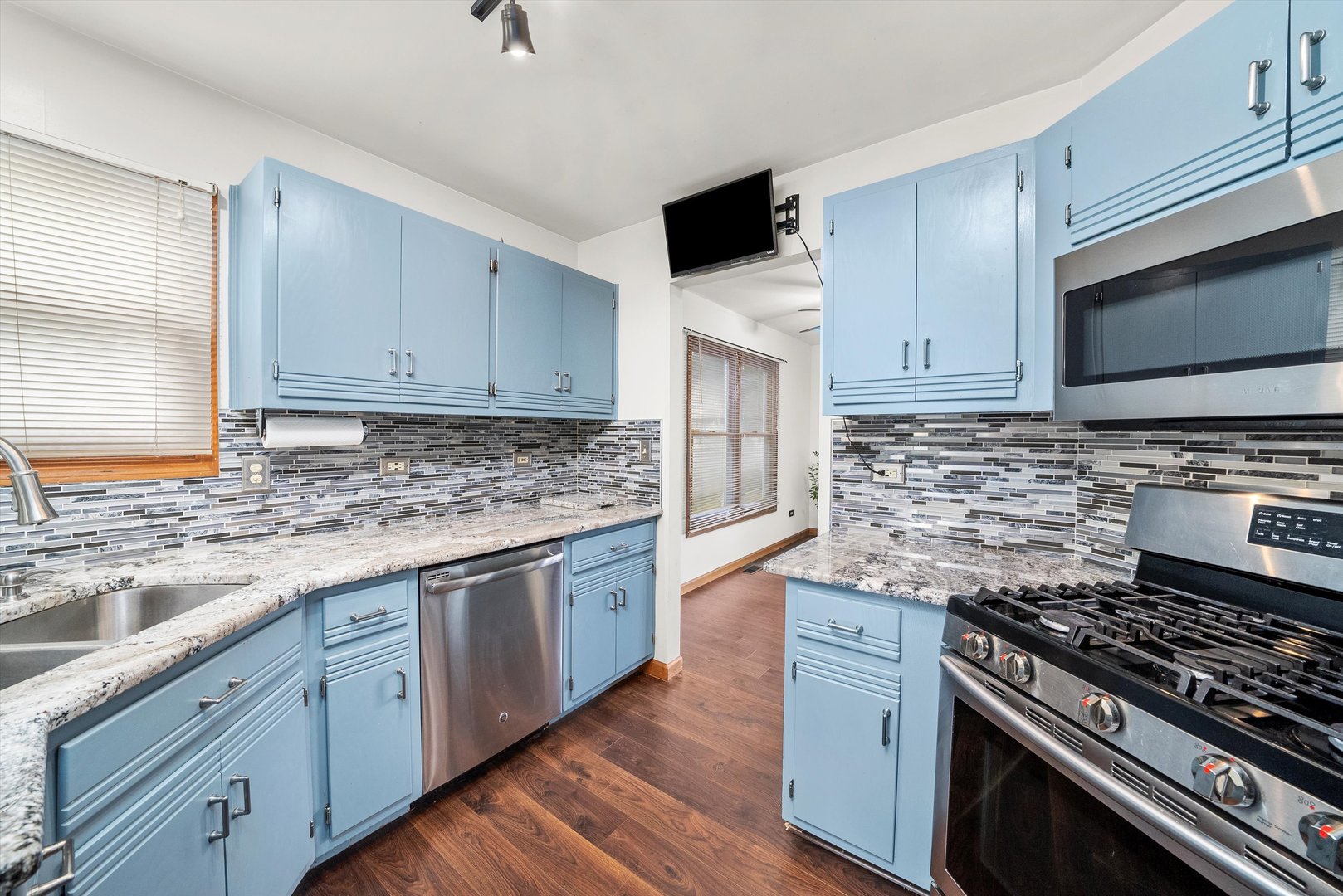 3812 Hennepin Drive