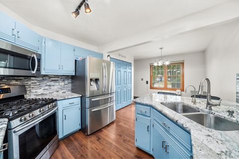 Tiny photo for 3812 Hennepin Drive, Joliet, IL 60431 (MLS # 12497711)