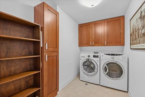 Tiny photo for 1570 ELMWOOD Avenue #1302, Evanston, IL 60201 (MLS # 12504814)