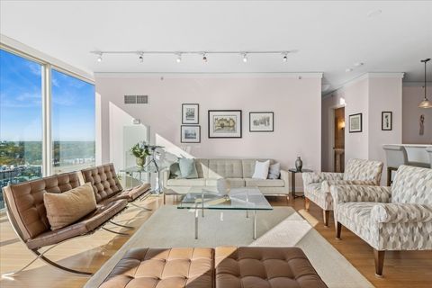 Tiny photo for 1570 ELMWOOD Avenue #1302, Evanston, IL 60201 (MLS # 12504814)