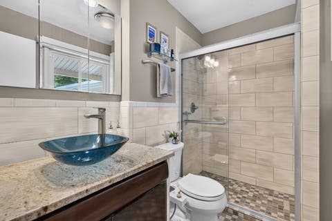 Tiny photo for 54 Oakwood Lane, Lincolnshire, IL 60069 (MLS # 12714043)