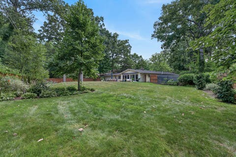 Tiny photo for 54 Oakwood Lane, Lincolnshire, IL 60069 (MLS # 12714043)