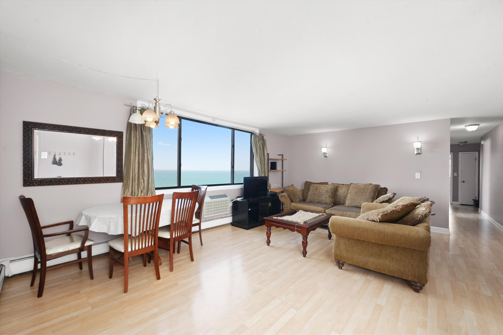 6325 N Sheridan Road 802