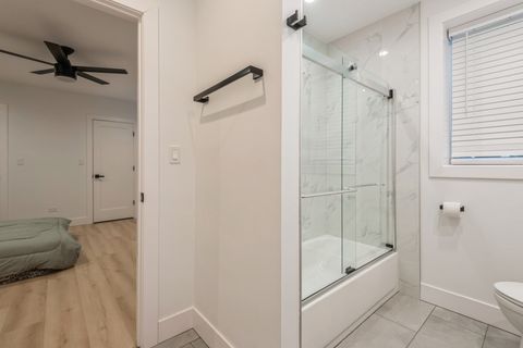 Tiny photo for 1535 W Estes Avenue #G, Chicago, IL 60626 (MLS # 12542838)