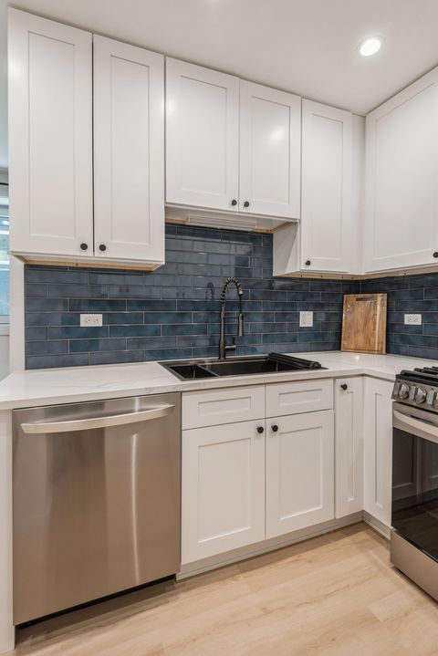 Tiny photo for 1535 W Estes Avenue #G, Chicago, IL 60626 (MLS # 12542838)