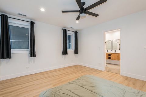 Tiny photo for 1535 W Estes Avenue #G, Chicago, IL 60626 (MLS # 12542838)