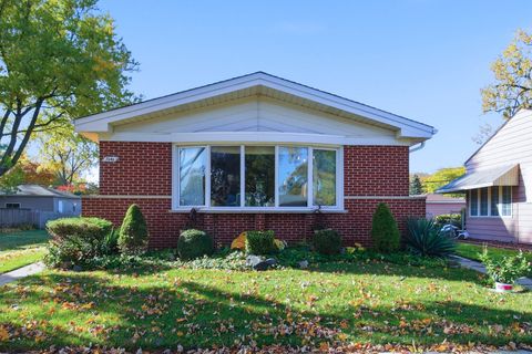 Tiny photo for 7646 Kilbourn Avenue, Skokie, IL 60076 (MLS # 12509601)