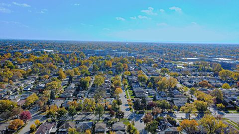 Tiny photo for 7646 Kilbourn Avenue, Skokie, IL 60076 (MLS # 12509601)