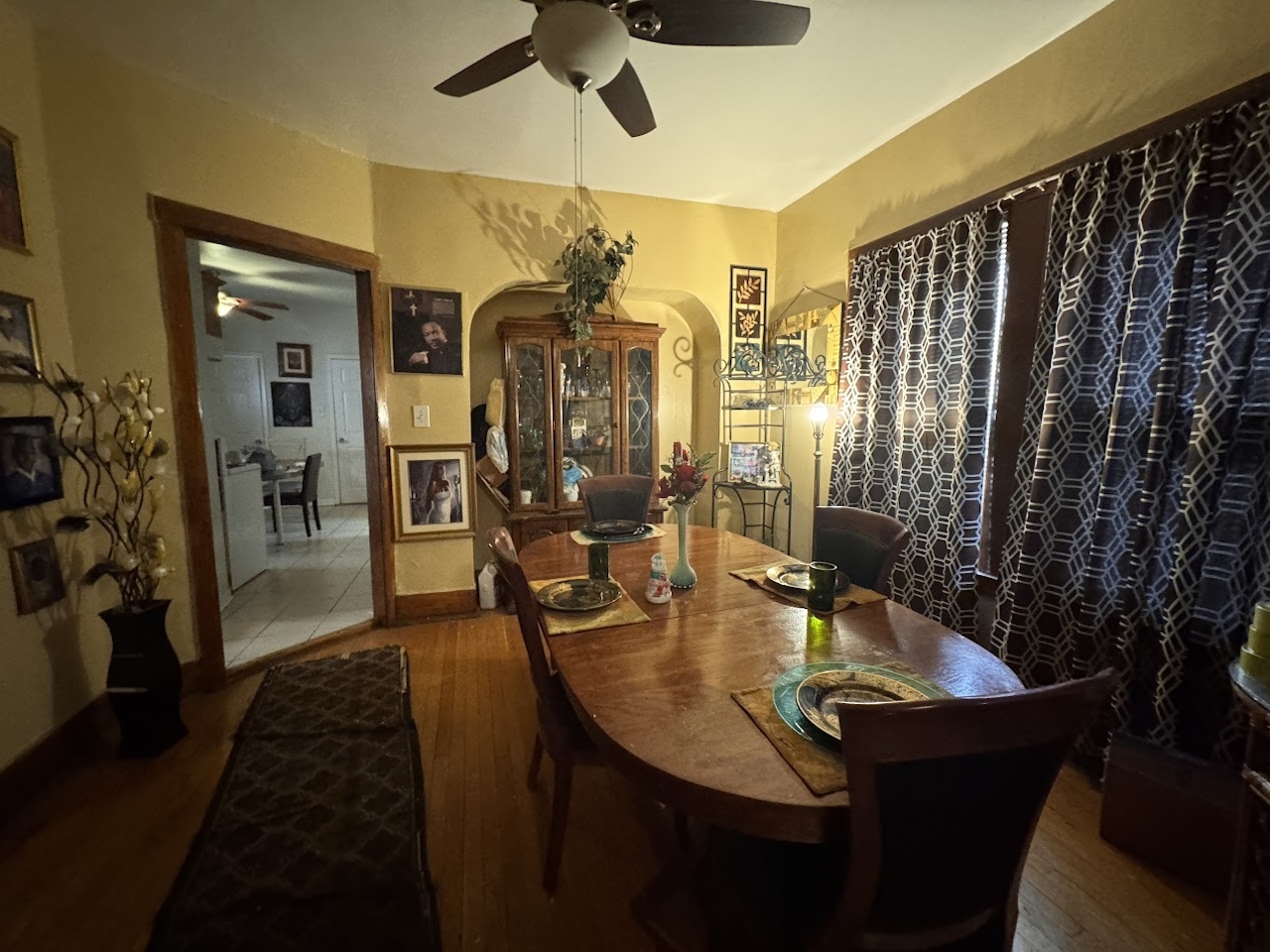 1041 N Central Park Avenue