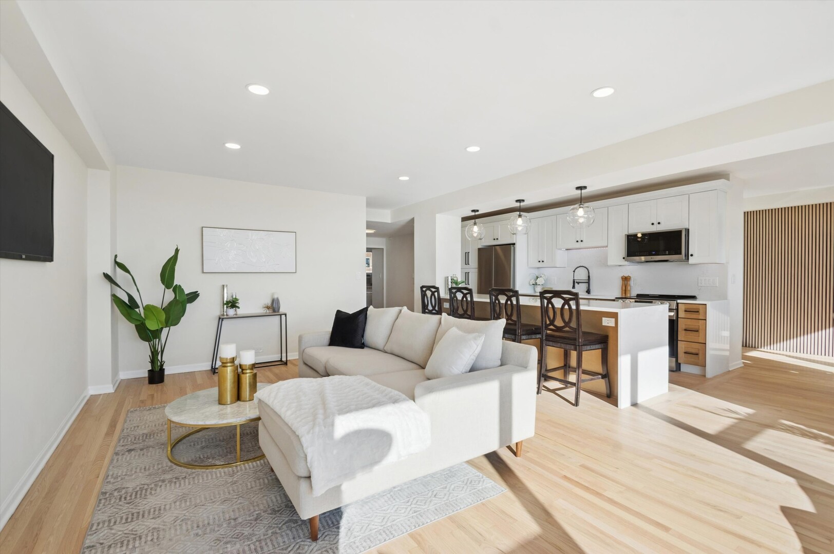 3180 N Lake Shore Drive 13C