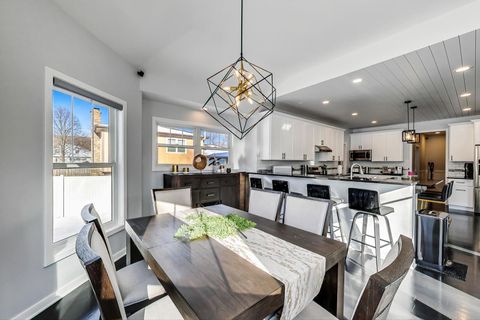 Tiny photo for 10S330 Oneill Drive, Burr Ridge, IL 60527 (MLS # 12543212)