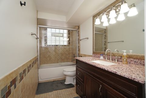 Tiny photo for 1003 S Euclid Avenue #1, Elmhurst, IL 60126 (MLS # 12692657)