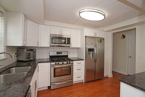 Tiny photo for 1003 S Euclid Avenue #1, Elmhurst, IL 60126 (MLS # 12692657)