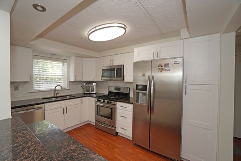 Tiny photo for 1003 S Euclid Avenue #1, Elmhurst, IL 60126 (MLS # 12692657)