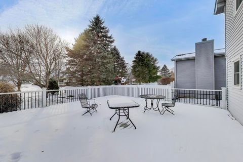 Tiny photo for 3409 W Bretons Drive, McHenry, IL 60050 (MLS # 12533236)