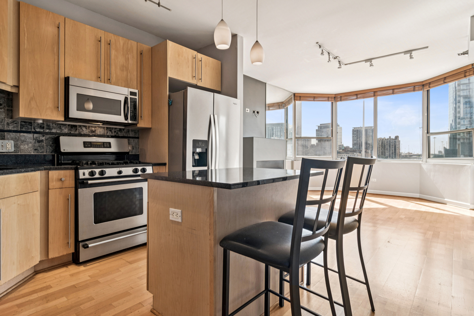 720 W RANDOLPH Street 502