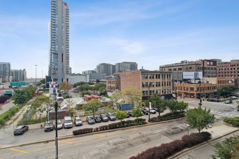 Tiny photo for 720 W RANDOLPH Street #502, Chicago, IL 60661 (MLS # 12466993)