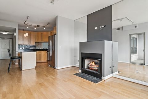 Tiny photo for 720 W RANDOLPH Street #502, Chicago, IL 60661 (MLS # 12466993)