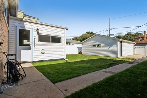 Tiny photo for 13229 S Exchange Avenue, Chicago, IL 60633 (MLS # 12501338)