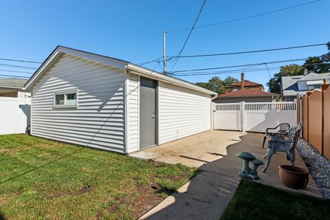 Tiny photo for 13229 S Exchange Avenue, Chicago, IL 60633 (MLS # 12501338)