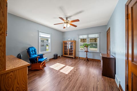 Tiny photo for 2134 W Locust Street, Davenport, IA 52804 (MLS # 12681592)