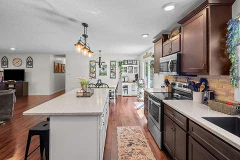 Tiny photo for 380 Northwood LN, Salem, IL 62881 (MLS # 12707114)