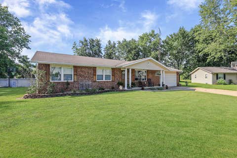 Tiny photo for 380 Northwood LN, Salem, IL 62881 (MLS # 12707114)