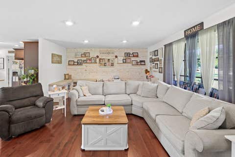 Tiny photo for 380 Northwood LN, Salem, IL 62881 (MLS # 12707114)