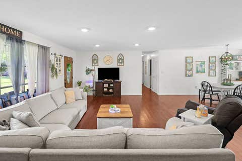 Tiny photo for 380 Northwood LN, Salem, IL 62881 (MLS # 12707114)