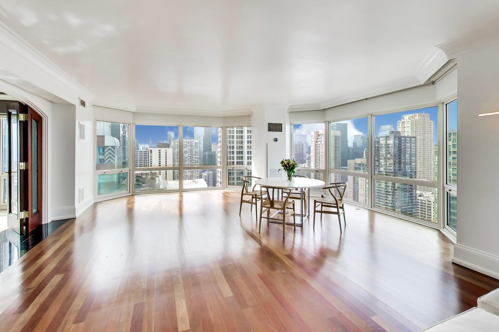 100 E HURON Street 3505