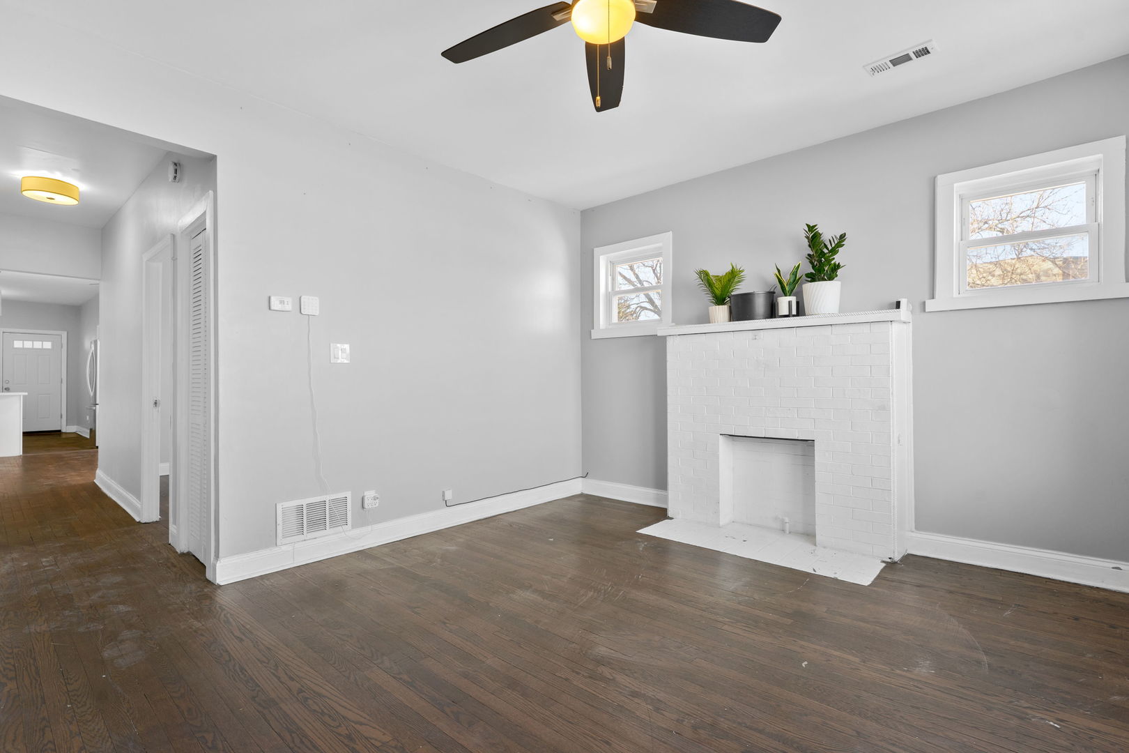 2009 W Garfield Boulevard