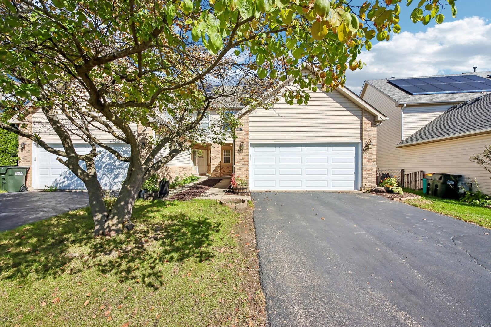 1084 Viewpoint Drive
