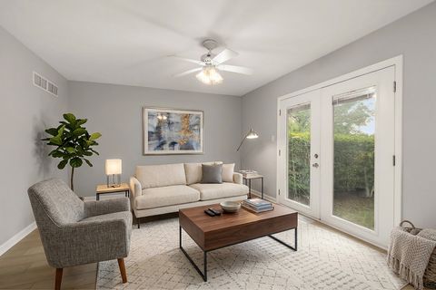 Tiny photo for 16324 Brementowne Drive, Tinley Park, IL 60477 (MLS # 12636307)