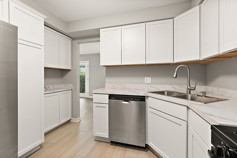 Tiny photo for 16324 Brementowne Drive, Tinley Park, IL 60477 (MLS # 12636307)