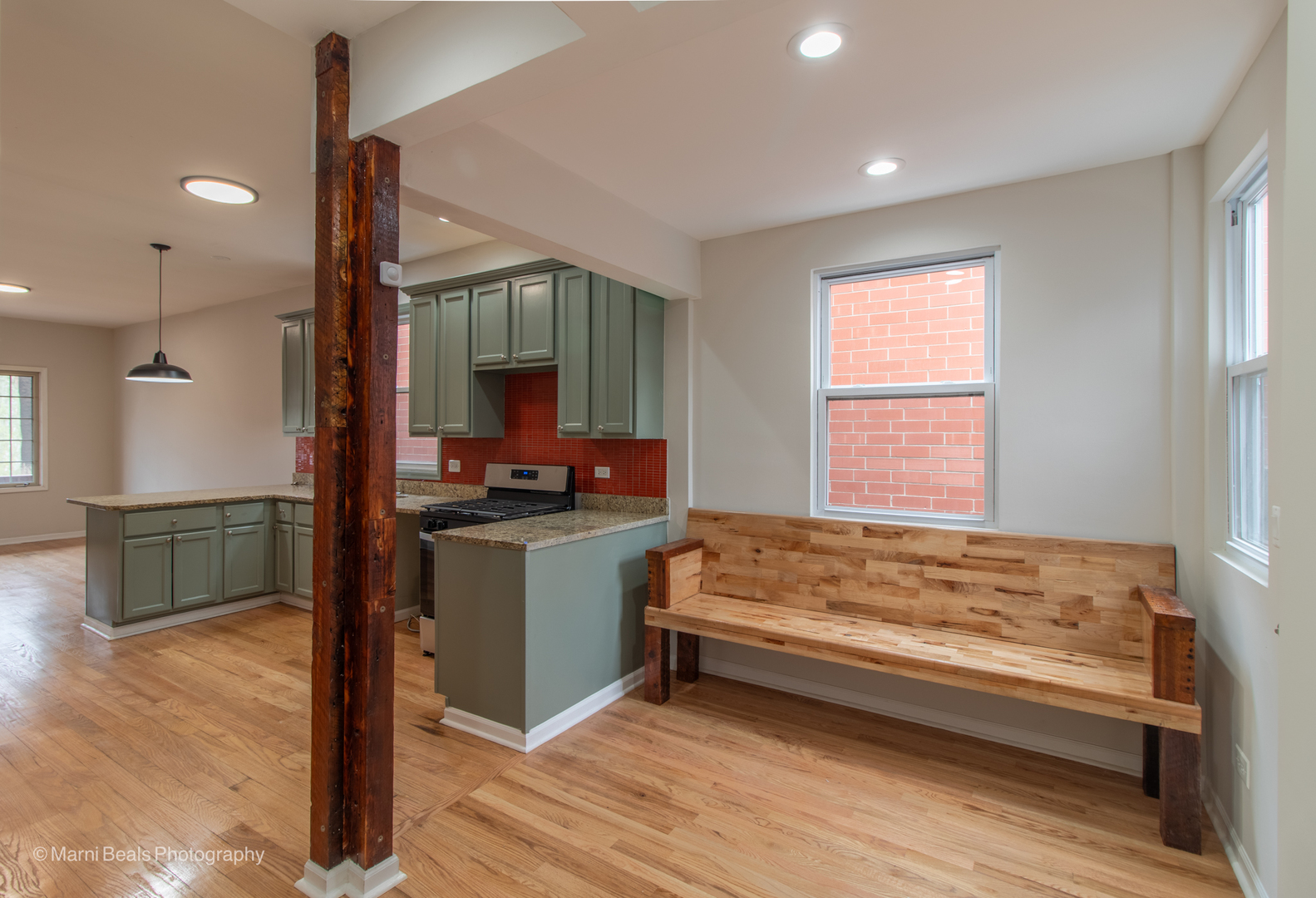 6834 S Dorchester Avenue