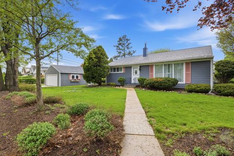 Tiny photo for 1844 Lemar Avenue, Evanston, IL 60201 (MLS # 12629842)