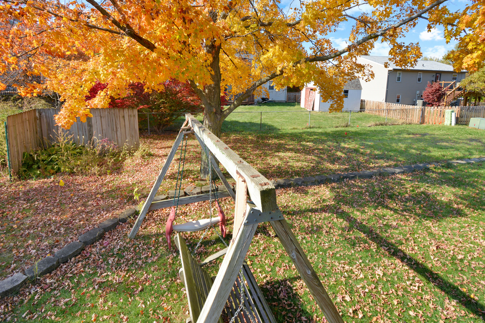 Bloomington, Illinois 61704, United States, 5 Bedrooms Bedrooms, ,3 BathroomsBathrooms,Residential,Active,240110