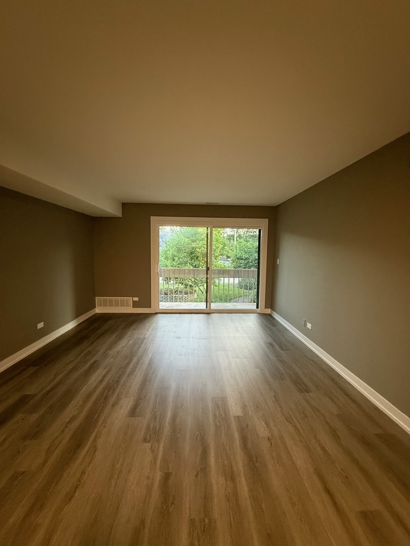 1322 E Ports O Call Drive 1W