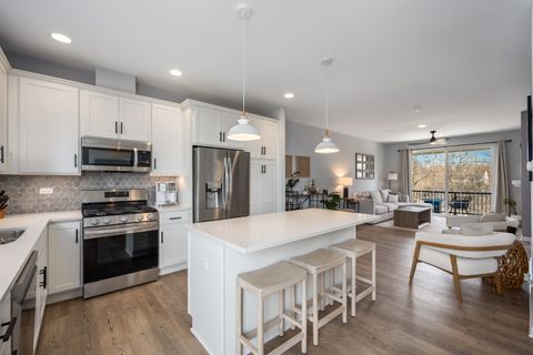 Tiny photo for 309 Woodmoor Drive, Lombard, IL 60148 (MLS # 12630849)