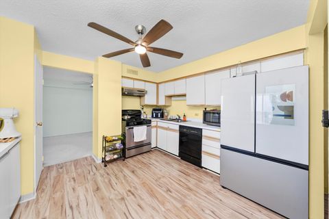 Tiny photo for 8815 W Golf Road #11C, Niles, IL 60714 (MLS # 12475882)