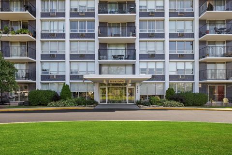 Tiny photo for 8815 W Golf Road #11C, Niles, IL 60714 (MLS # 12475882)