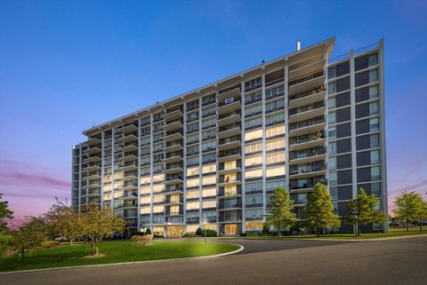 Tiny photo for 8815 W Golf Road #11C, Niles, IL 60714 (MLS # 12475882)
