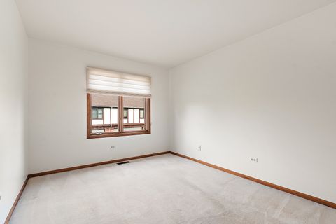 Tiny photo for 11229 Cameron Parkway #11229, Orland Park, IL 60467 (MLS # 12628282)
