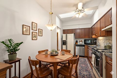 Tiny photo for 11229 Cameron Parkway #11229, Orland Park, IL 60467 (MLS # 12628282)
