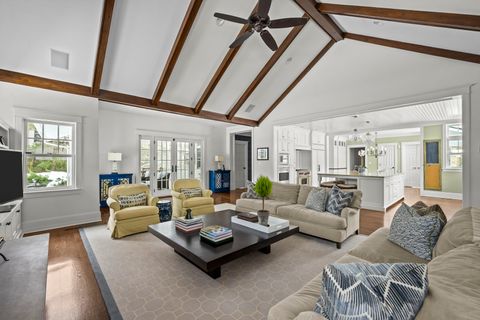 Tiny photo for 140 Birch Street, Winnetka, IL 60093 (MLS # 12564836)