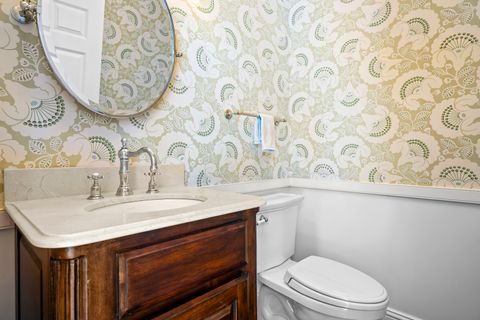 Tiny photo for 140 Birch Street, Winnetka, IL 60093 (MLS # 12564836)