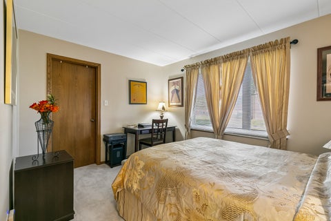 Tiny photo for 4948 Circle Court #704, Crestwood, IL 60418 (MLS # 12788168)