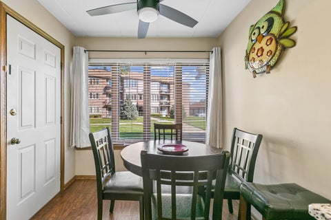 Tiny photo for 4948 Circle Court #704, Crestwood, IL 60418 (MLS # 12788168)