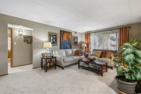 Tiny photo for 4948 Circle Court #704, Crestwood, IL 60418 (MLS # 12788168)